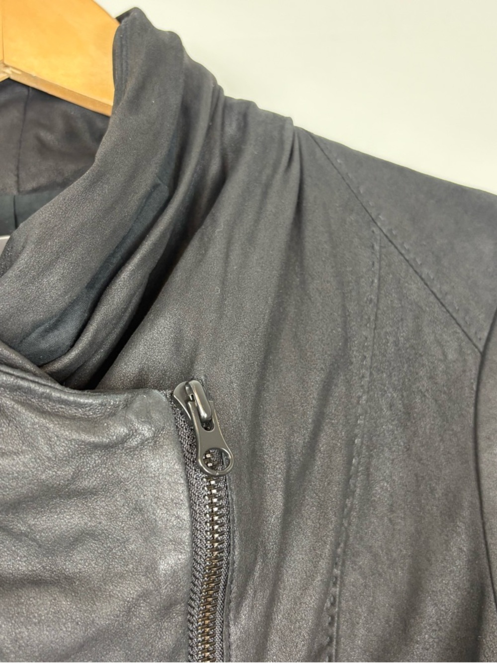Vince Black Leather Scuba Jacket Sz L - Picture 9 of 14